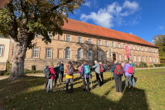 Impuls vor dem Jugendhaus Hardehausen